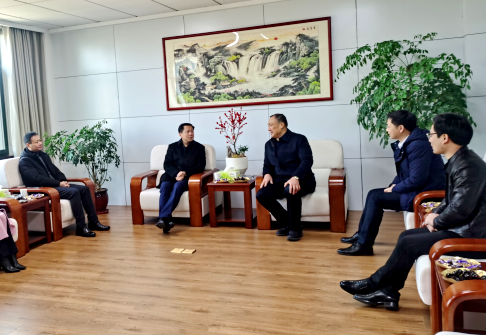 長(zhǎng)興縣委常委長(zhǎng)興縣經(jīng)濟(jì)技術(shù)開(kāi)發(fā)區(qū)書(shū)記陳少鵬一行到博奧鋁業(yè)調(diào)研